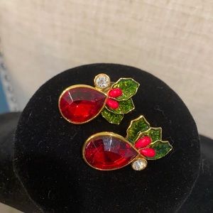 Vintage Avon Mistletoe Earrings